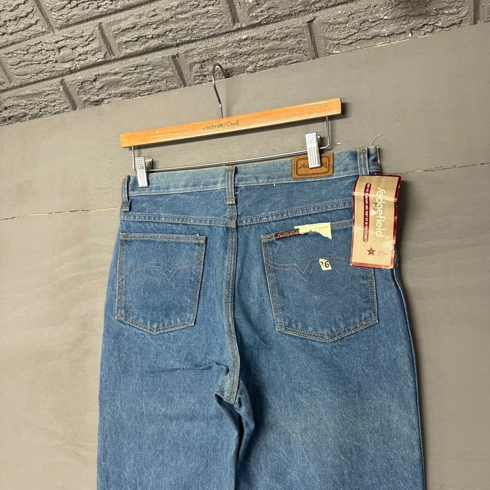 Ridgefield Trim Cut Mens Jeans 33x36 Light Wash Denim Crafted in USA